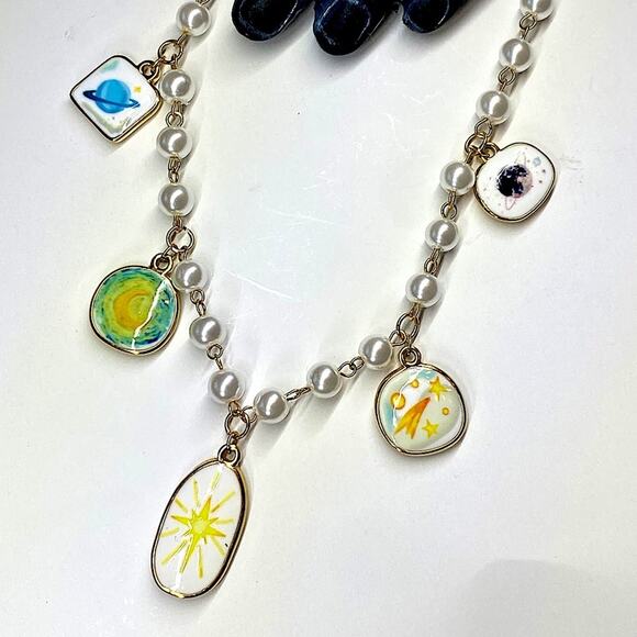 NEW Galaxy Pearl Charm Layering Necklace - Picture 4 of 10